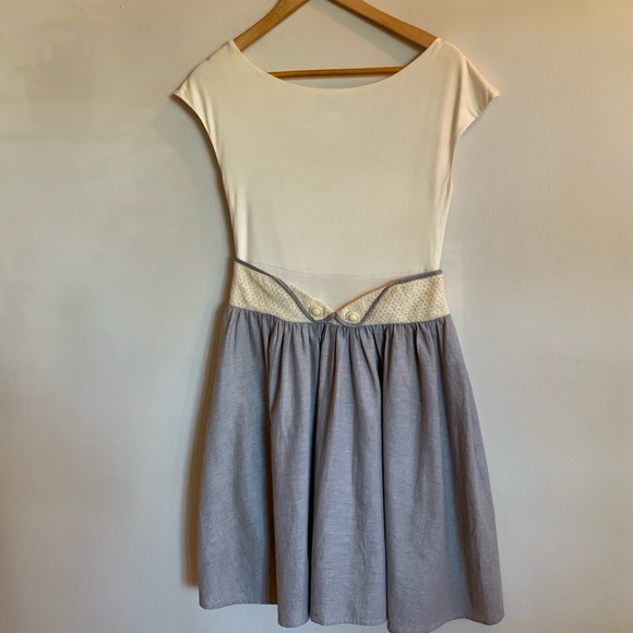 Cream and Grey Dress - Picture 2 of 4